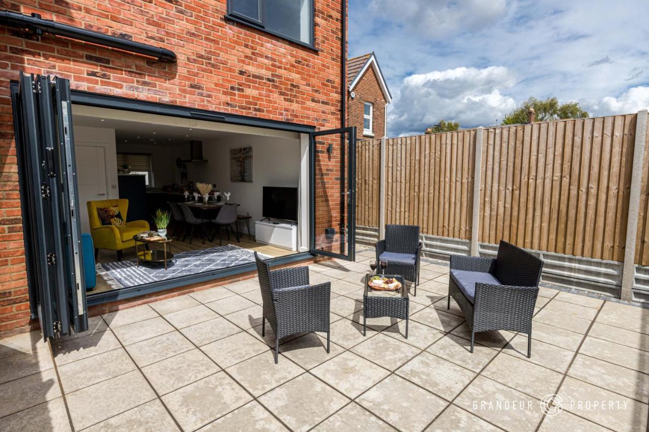 Vila Denmark House By Grandeur Property Poole Exteriér fotografie
